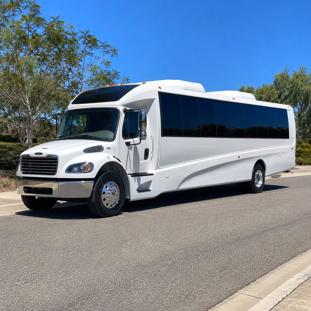 buses for bands performers and touring groups passing through sioux falls