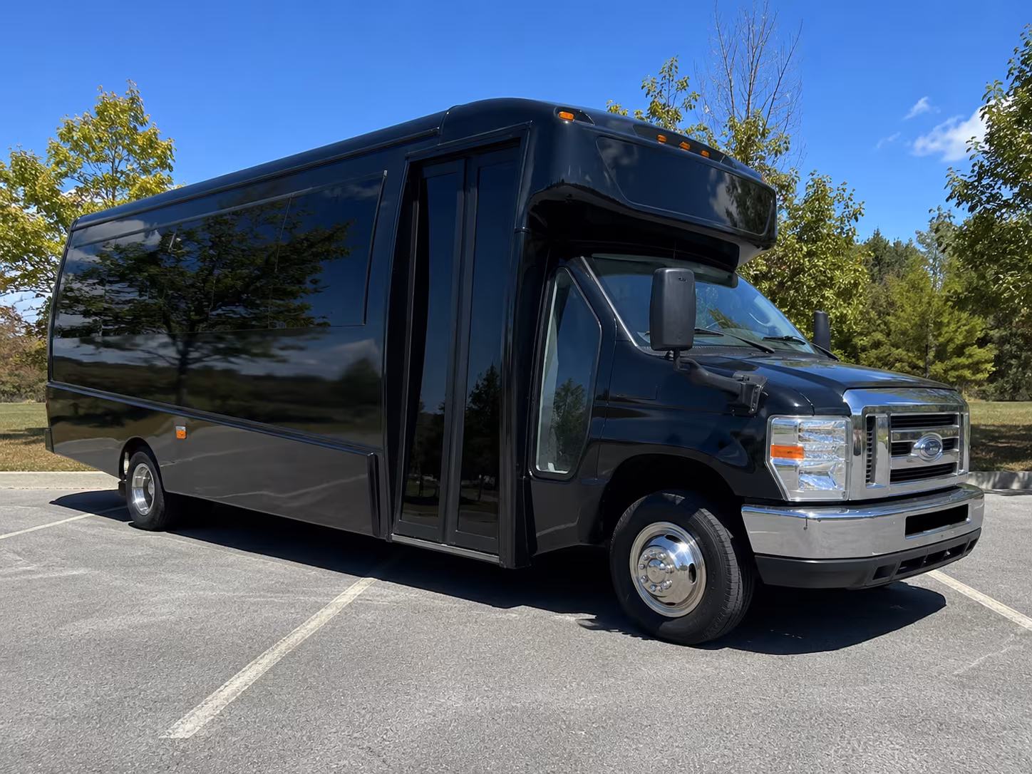 charter buses in sioux falls for large prom groups and school organized transportation
