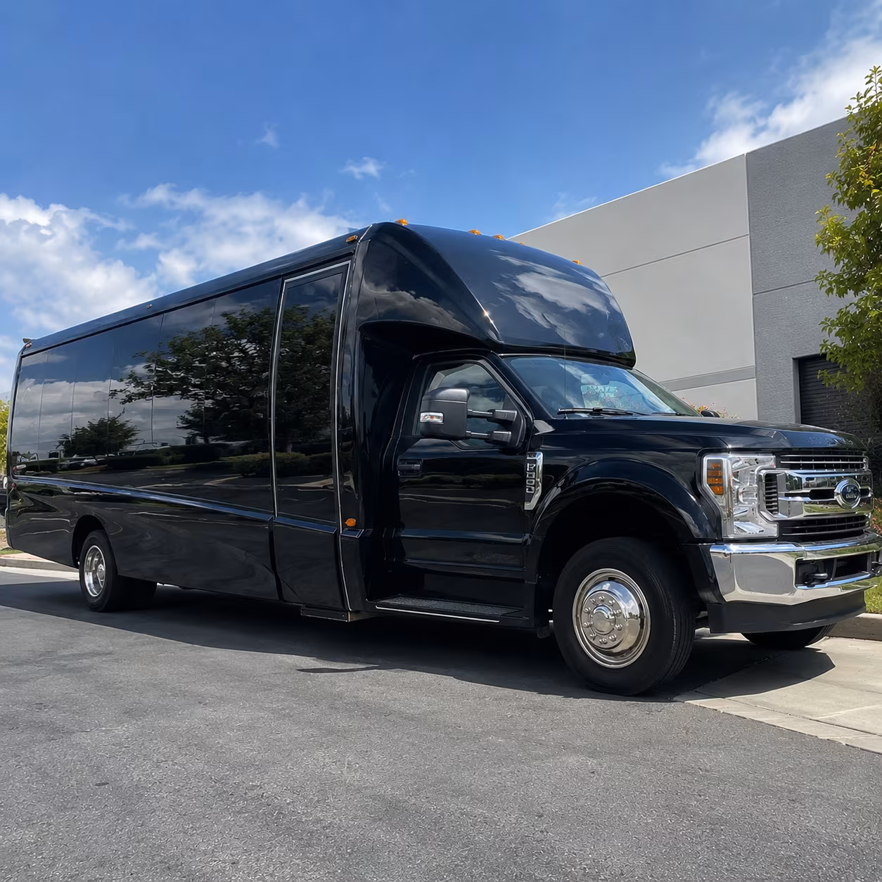 charter buses to denny sanford premier center events and games