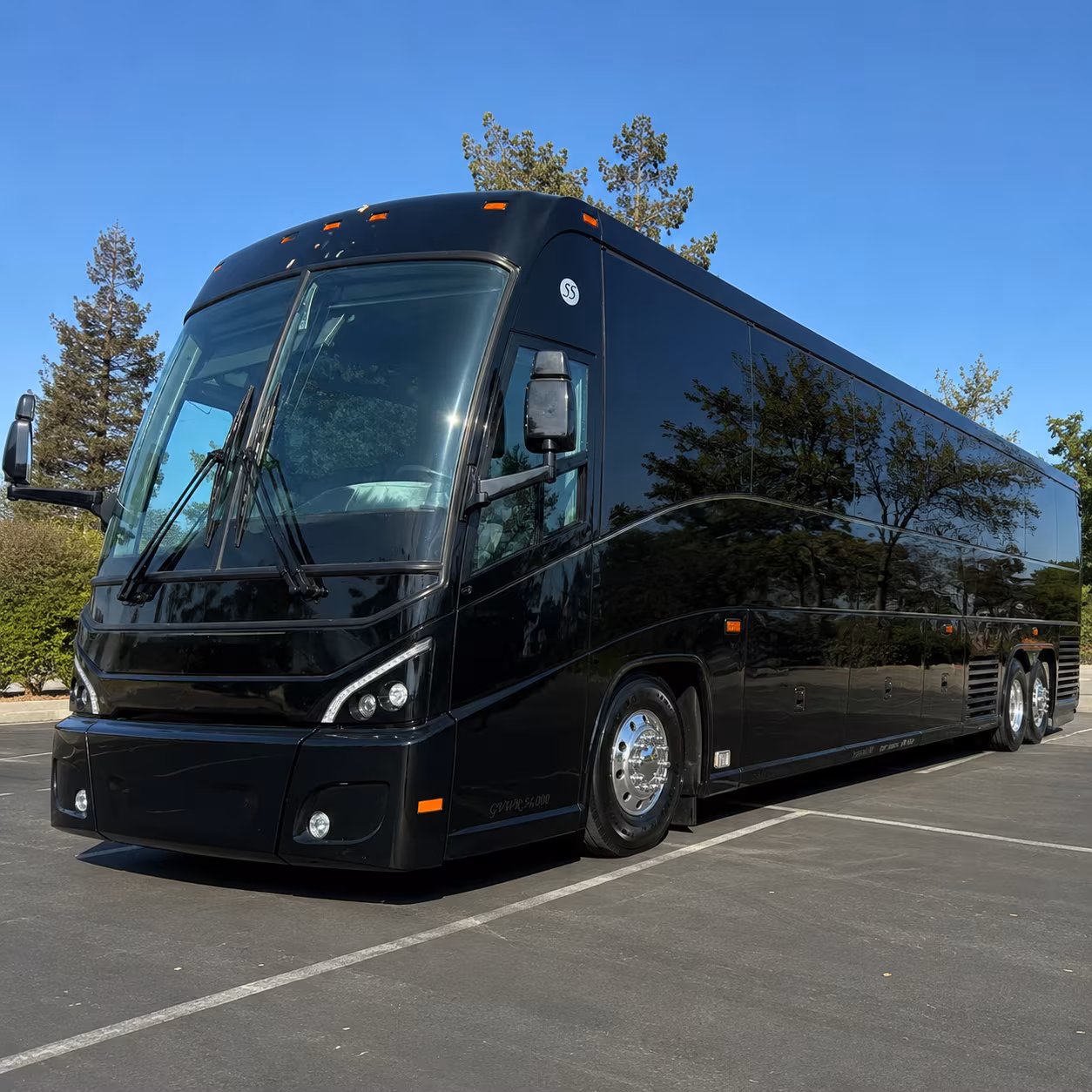 employee shuttle buses for sioux falls manufacturing and distribution groups