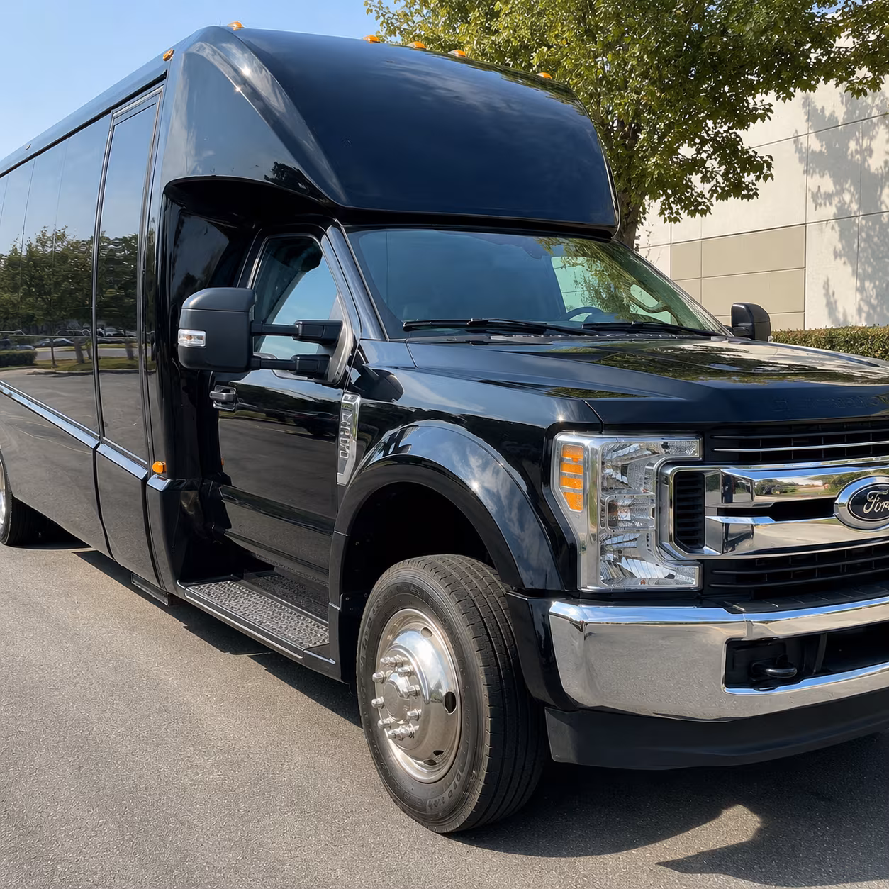 long distance charter buses from sioux falls to minnesota sporting events