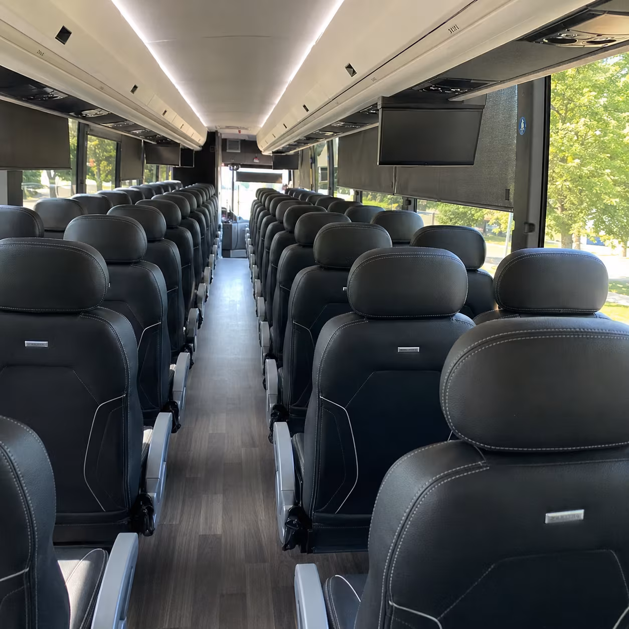sioux falls regional airport fsd charter bus shuttle service