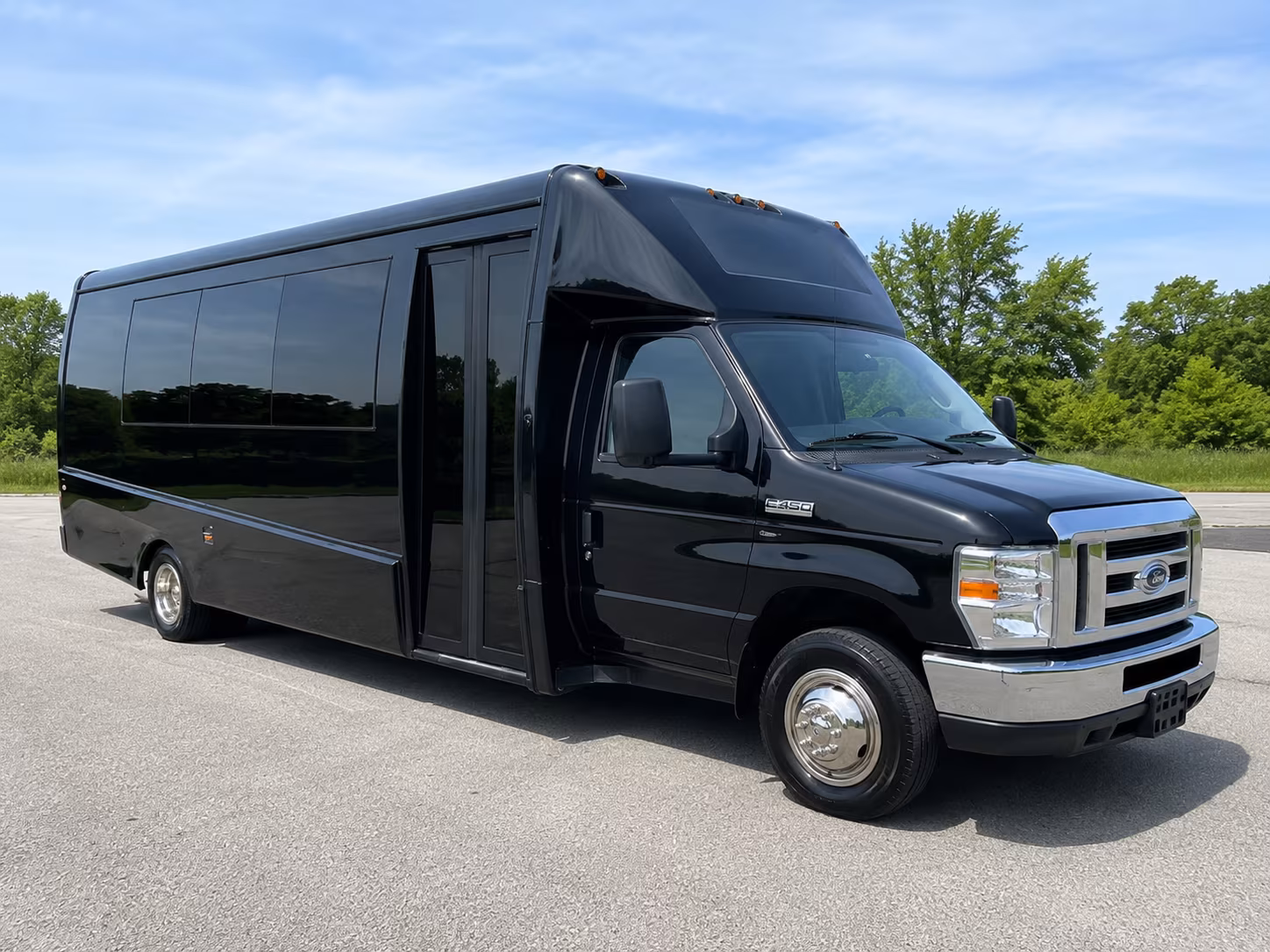 sioux falls sporting event transportation onboard seating